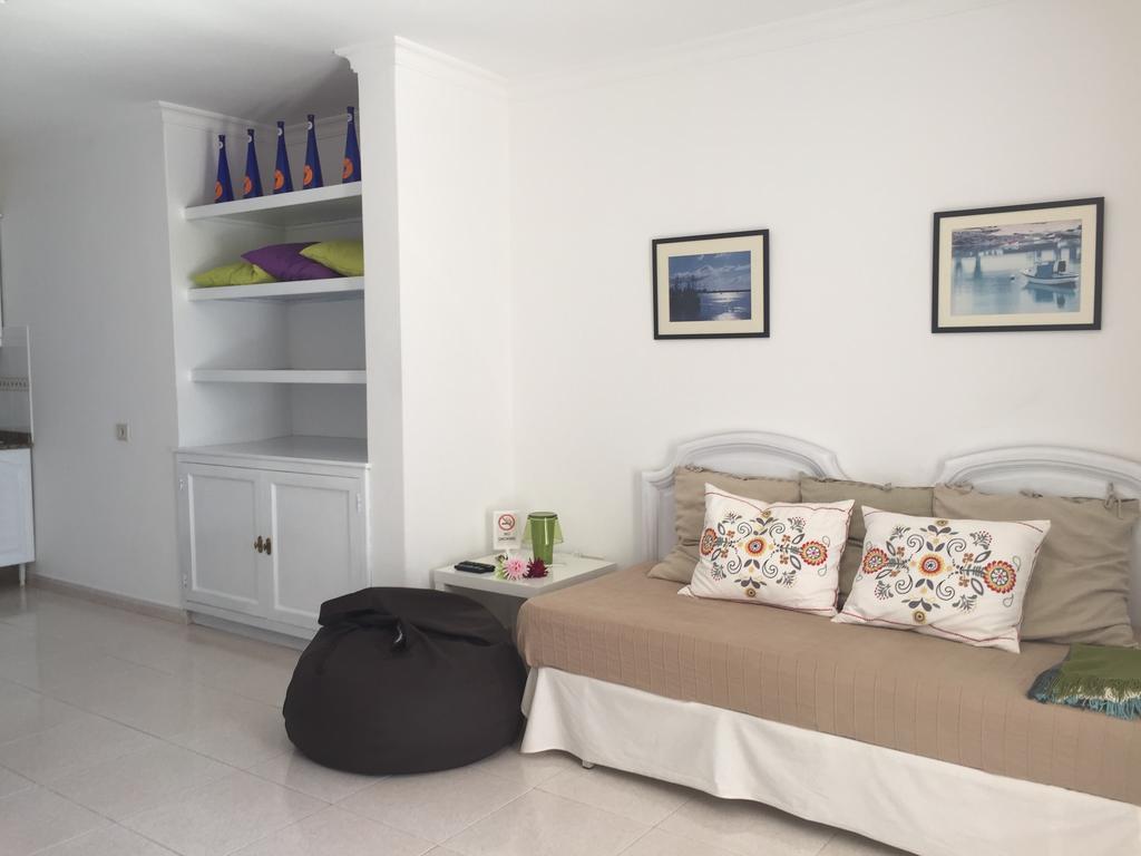 Apartamentos Flamboyant Adults Only Puerto del Carmen  Cameră foto
